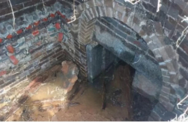 Tìm được mộ cổ của thường dân, khi mở quan tài, chuyên gia thốt lên kinh ngạc: Danh tính chủ nhân 'không phải dạng vừa'