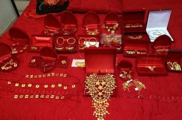 Tập tục kì lạ khắp năm châu: Cô dâu bị nhà chồng đánh tới chết vì không có đủ của hồi môn theo yêu cầu