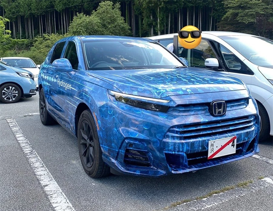 Honda-CR-V-e-Fuel-Cell-2