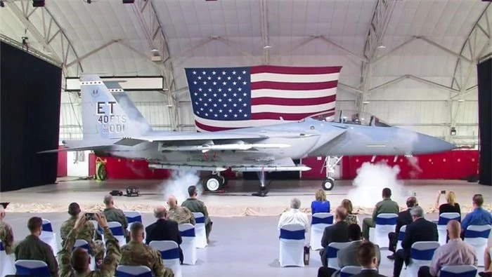 Tiêm kích F-15EX Eagle II là sự bổ sung mới cho Không quân Mỹ, nó đã thể hiện khả năng tác chiến vượt trội khi triển khai 12 tên lửa không đối không tầm trung tiên tiến AIM-120 AMRAAM trong chuyến bay nói trên