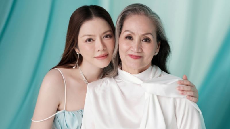 Lý Nhã Kỳ khoe loạt ảnh bên người thân, tiết lộ động lực phấn đấu trong cuộc sống