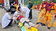 Cứu kịp thời thuyền viên tàu Hồng Kông bị chấn thương sọ não trên biển