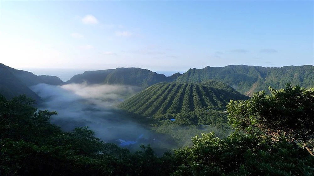 Thành phố được xây trong lòng núi lửa có thể phun trào bất kỳ lúc nào, nhưng người dân vẫn vô cùng thảnh thơi - Ảnh 8.