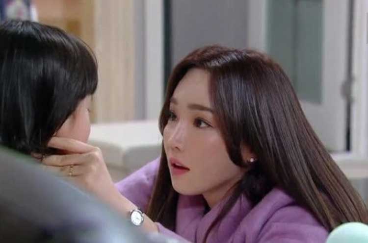 Người vợ choáng váng khi vô tình phát hiện đứa trẻ mình nuôi bấy lâu nay là con riêng của chồng