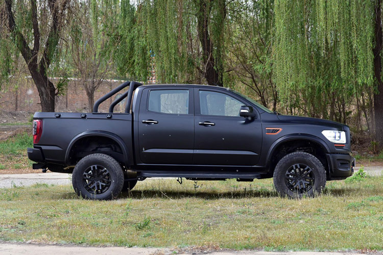 Siêu phẩm xe bán tải sử dụng động cơ tăng áp, giá bán khiến nhiều người sửng sốt