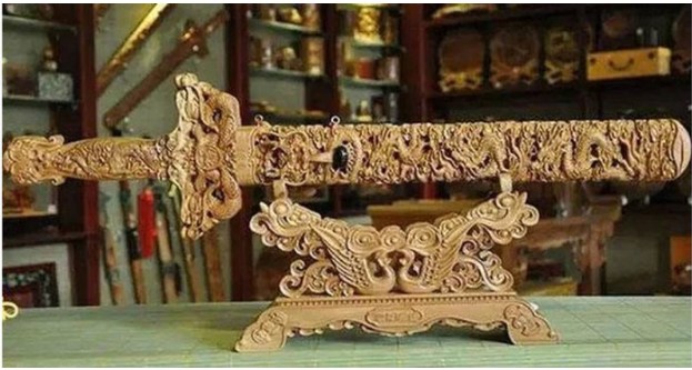 Bí mật thanh bảo kiếm và lời nguyền chết chóc trong mộ của Càn Long