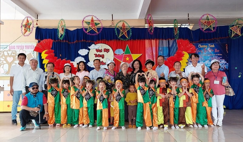 Hiệp hội Doanh nghiệp Đắk Nông mang yêu thương đến thiếu nhi vùng biên