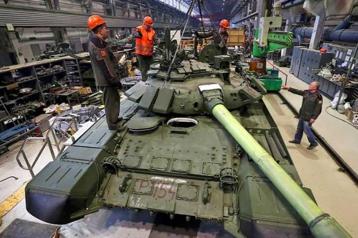 Nga - NATO chạy đua sản xuất vũ khí ở mức chưa từng có