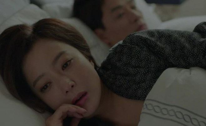 Vừa sinh xong phát hiện chồng ngoại tình với người yêu cũ, tôi chết sững khi biết bí mật của anh và nhân tình