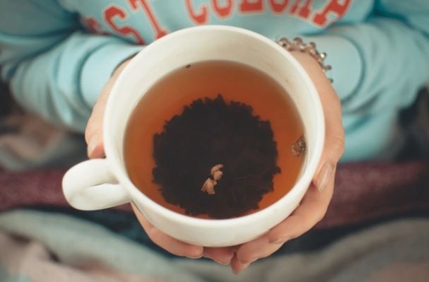 ‘Thổi bay’ vết trà cứng đầu trên tách trà, cốc sứ bằng những mẹo đơn giản đến không ngờ