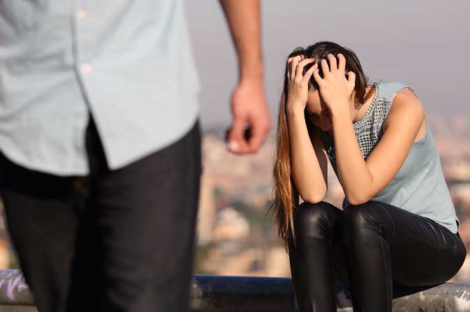 Tới thăm mẹ chồng cũ, tôi quặn lòng khi phát hiện bí mật 'động trời' của chồng cũ