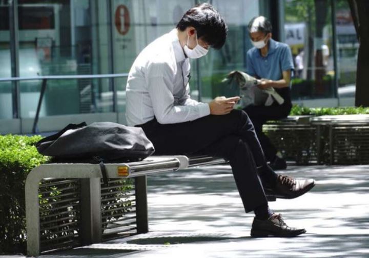 Đàn ông 'thất bại' thường có 4 thói quen xấu: Không sửa thì thông minh đến mấy vẫn 'kiệt quệ'