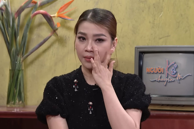 Sao nữ Vbiz trầm cảm nặng vì chồng đột ngột đề nghị ly dị, vực dậy vì 1 câu nói của con trai