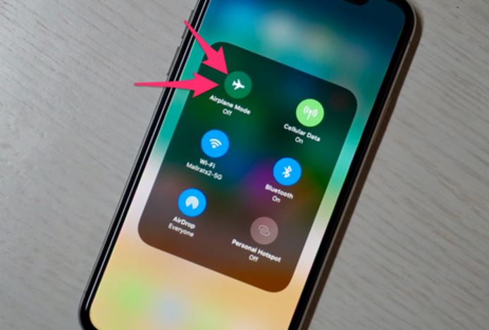 Công dụng ít người biết của chế độ máy bay trên điện thoại