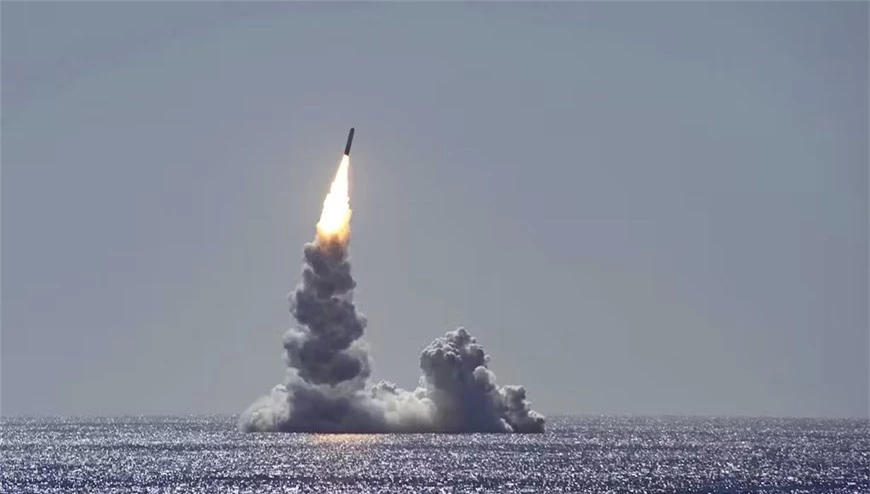 Quân sự thế giới hôm nay (2-10): Mỹ tiếp tục phóng thử tên lửa hạt nhân Trident II