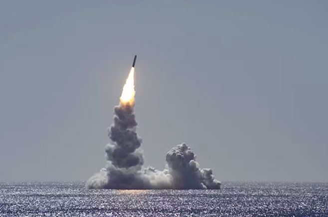 Quân sự thế giới hôm nay (2/10): Mỹ tiếp tục phóng thử tên lửa hạt nhân Trident II