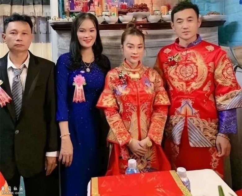 10X lấy chồng Trung Quốc hơn 25 tuổi sau 3 tháng gặp mặt, con rể còn lớn tuổi hơn mẹ vợ - 4