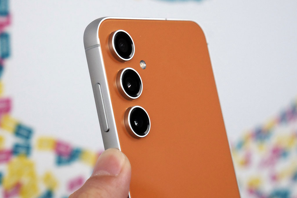 Samsung Galaxy S23 FE ra mắt: Nâng cấp camera và chip, giá từ 14,29 triệu