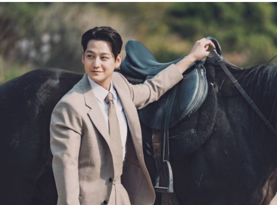 Mỹ nam 'Vườn sao băng' cover nhạc phim hút gần 7 triệu view, nhan sắc sau 14 năm vẫn đẹp như tạc tượng