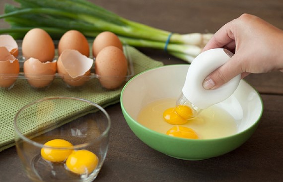 Bộ phận siêu giàu collagen của quả trứng: Đem trộn với mật ong sẽ thành "thần dược" giúp da căng bóng, tận dụng còn giúp giảm cân, chắc khỏe xương