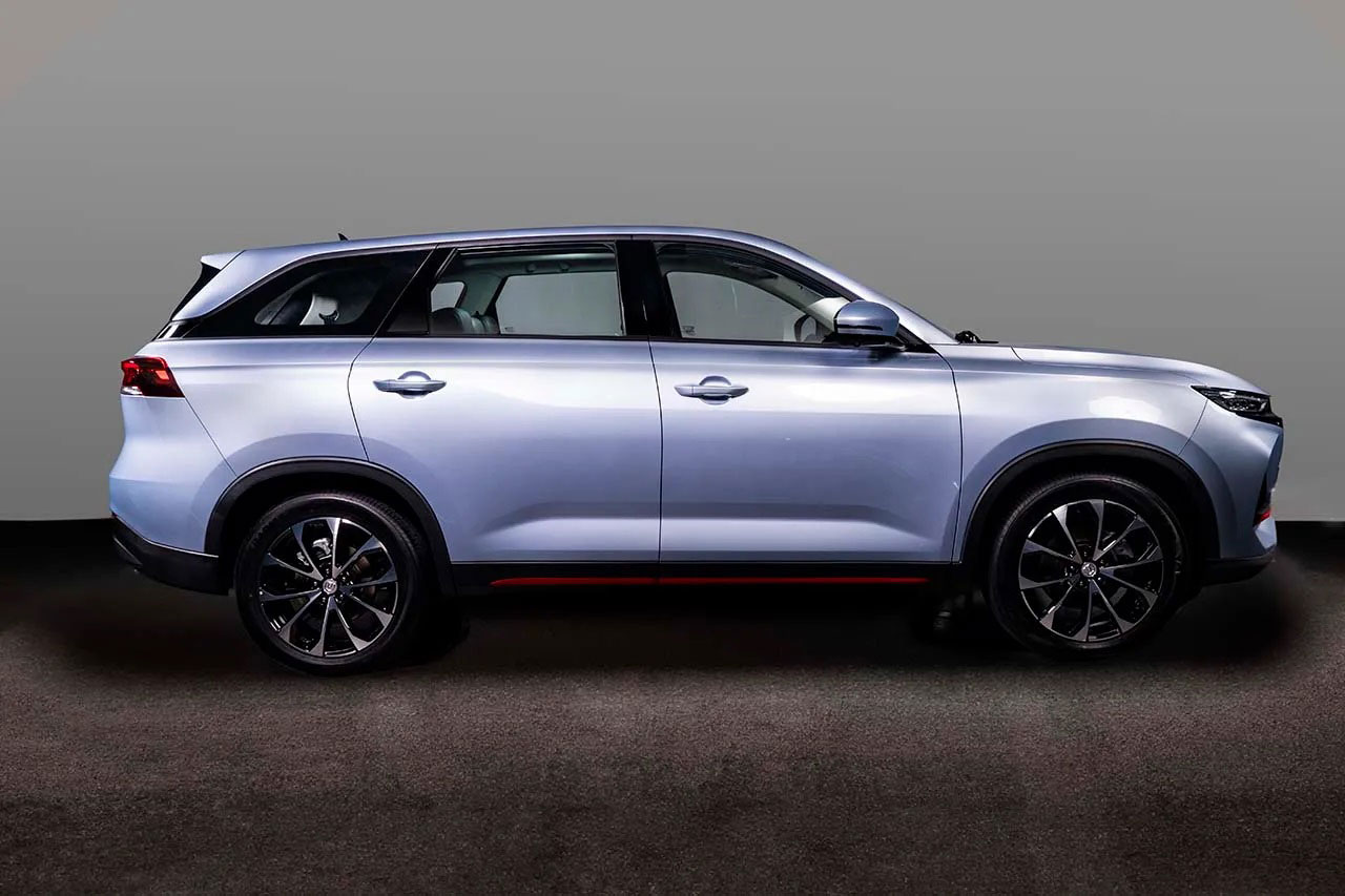 SUV động cơ tăng áp, giá gần 700 triệu đồng, ‘đe nẹt’ Toyota Fortuner, Hyundai Santa Fe