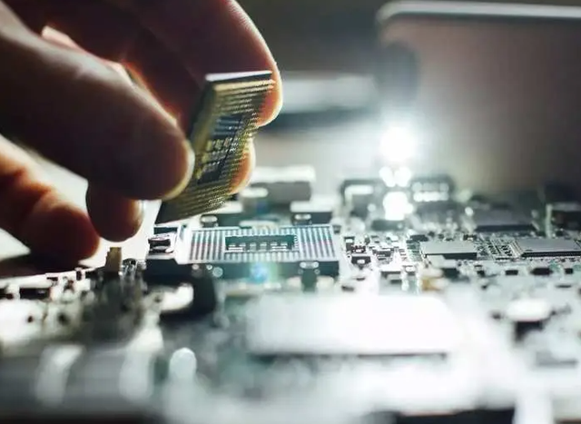 Đông Nam Á chạy đua hút vốn vào ngành bán dẫn