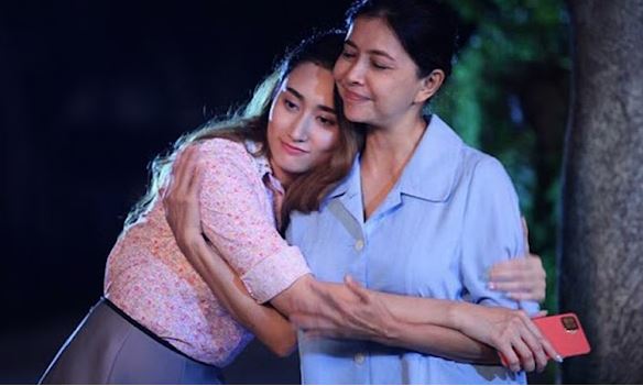 Hơn năm mới về thăm mẹ chồng, thấy bà nằm im trên giường, nhà cửa vắng vẻ tôi không tin vào mắt mình