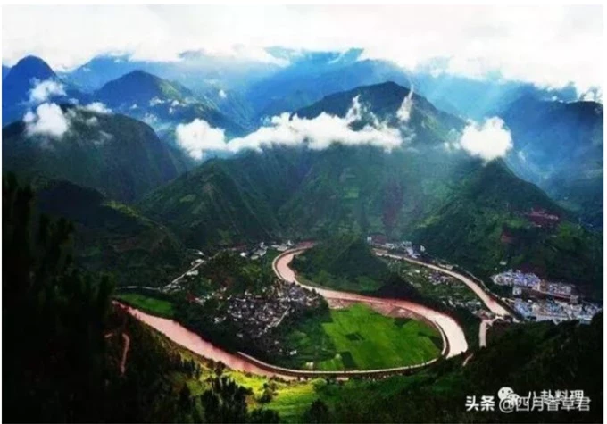 Đối với dòng sông khiến phong thủy ngôi làng bị ảnh hưởng, Lưu Bá Ôn đã thay đổi dòng chảy của nó. (Ảnh: Sohu)