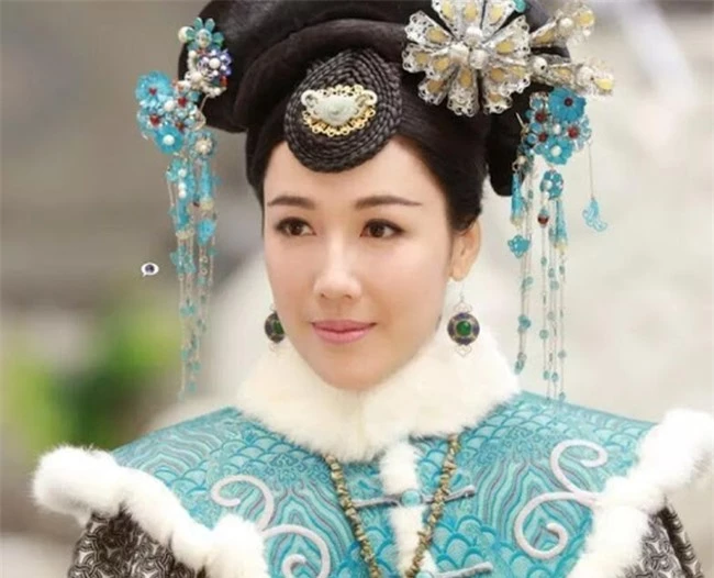 Hoàng hậu Trung Hoa có những khiếm khuyết trên thân thể nhưng vẫn khiến Hoàng đế yêu thương, tất cả có được vì những điều xuất chúng - Ảnh 3.