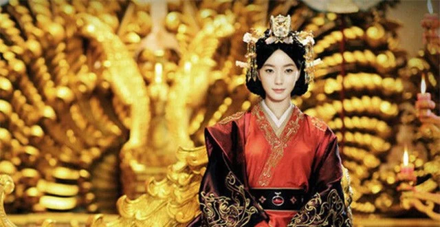 Hoàng hậu Trung Hoa có những khiếm khuyết trên thân thể nhưng vẫn khiến Hoàng đế yêu thương, tất cả có được vì những điều xuất chúng - Ảnh 4.