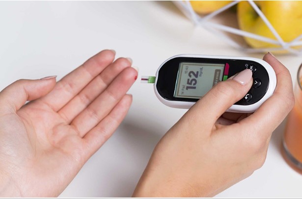 Thêm thứ này vào nước nóng và uống buổi sáng sẽ thành 'thuốc hạ đường huyết' tự nhiên, giúp làm sáng da và xóa nếp nhăn rất tốt