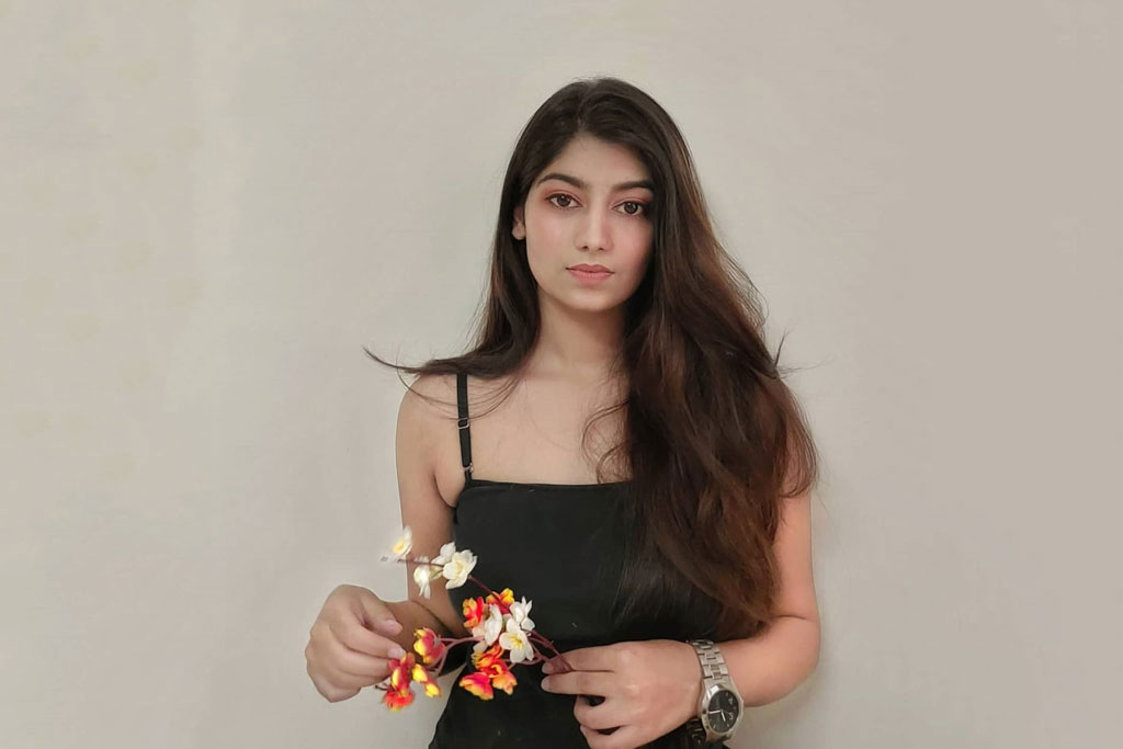 Xạ thủ xinh đẹp người Ấn Độ vừa giành 2 huy chương tại Asiad 19