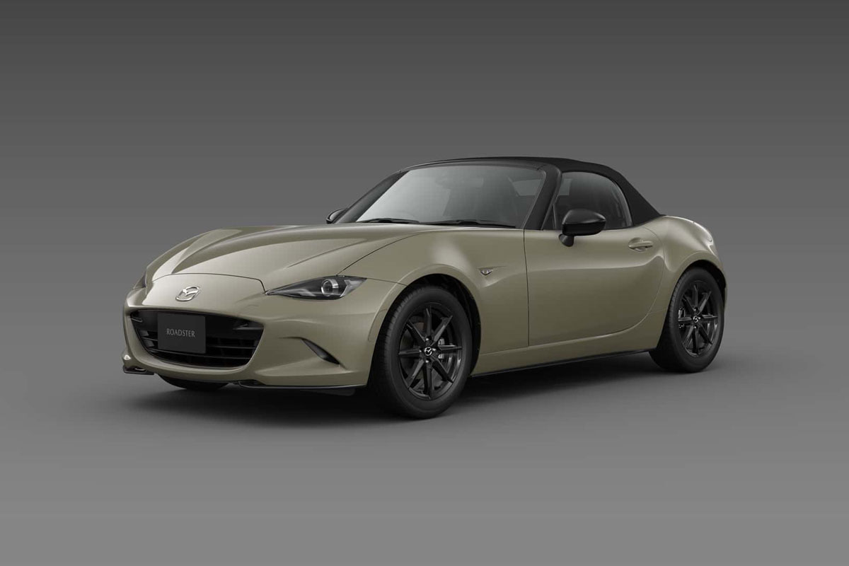 Mazda giới thiệu xe mui trần giá khởi điểm chỉ hơn 460 triệu đồng