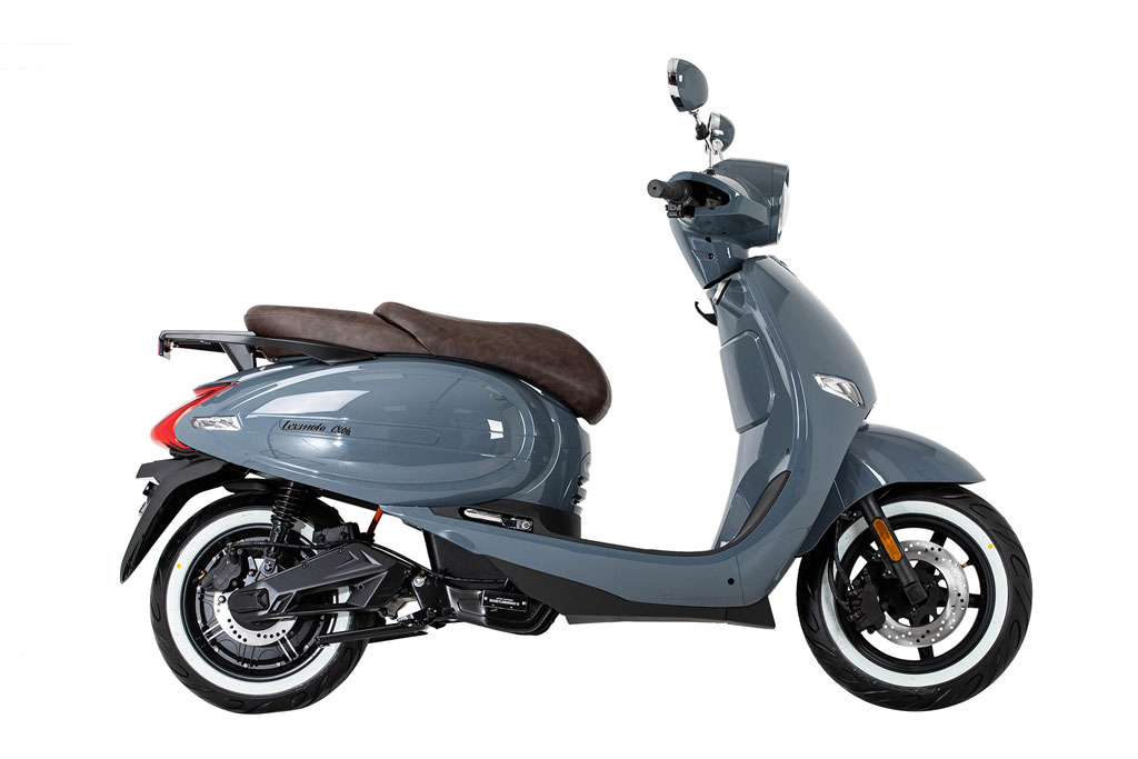 Xe máy điện đẹp mê ly, phạm vi hoạt động 100 km/lần sạc, giá gần 78 triệu đồng