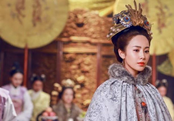 Có nhiều khiếm khuyết thân thể nhưng vị Hoàng hậu này vẫn được Đế vương yêu thương hết lòng bởi điều không phải ai cũng làm được