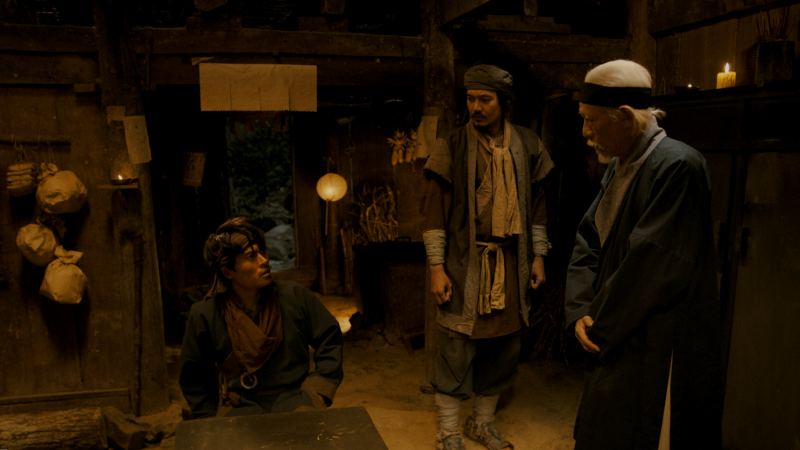 'Tết Ở Làng Địa Ngục' hé lộ món nợ đẫm máu dẫn đến đại nạn của dân làng