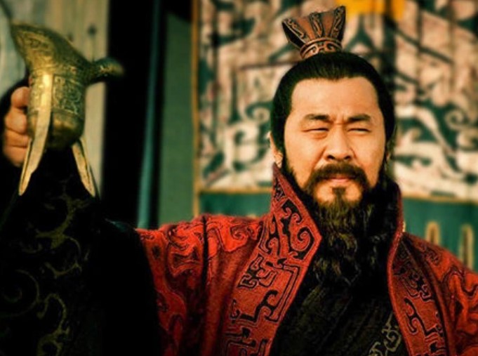 Tào Tháo khoản đãi Quan Vũ không bạc, vì sao Quan Vũ không bao giờ chấp nhận theo Tào Ngụy?