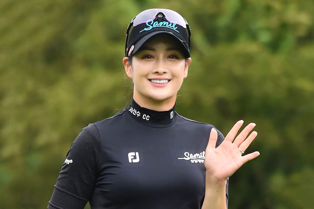 Vẻ đẹp ‘gây mê’ của nữ golf thủ người Hàn Quốc