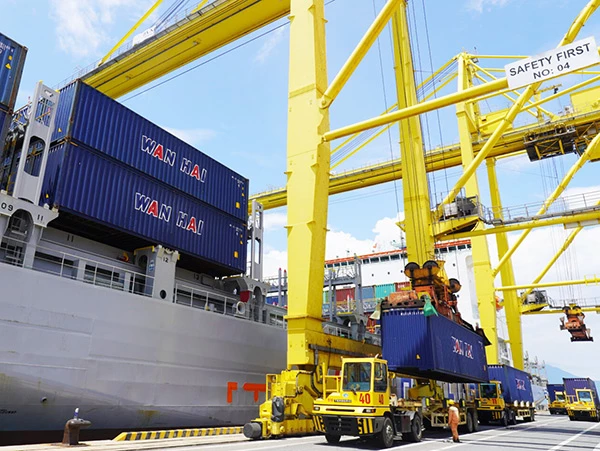 Sản lượng hàng container qua Cảng Đà Nẵng 9 tháng năm 2023 tăng gần 28% so với cùng kỳ năm 2022.