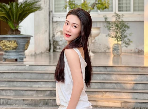 Phim Việt xuất hiện 'tân binh nóng bỏng' còn diễn hay lấn át nữ chính, diện mạo ngoài đời xinh hơn cả trên phim