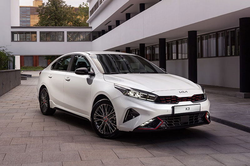 Bảng giá xe Kia tháng 10/2023: Ưu đãi 50% lệ phí trước bạ