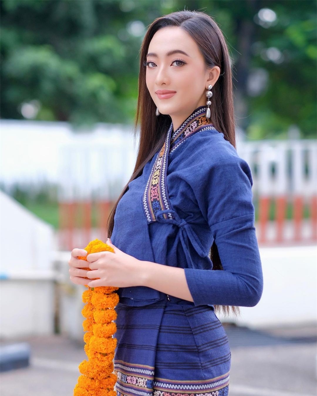 Nhan sắc đời thường người đẹp Lào sang Việt Nam thi hoa hậu ảnh 12