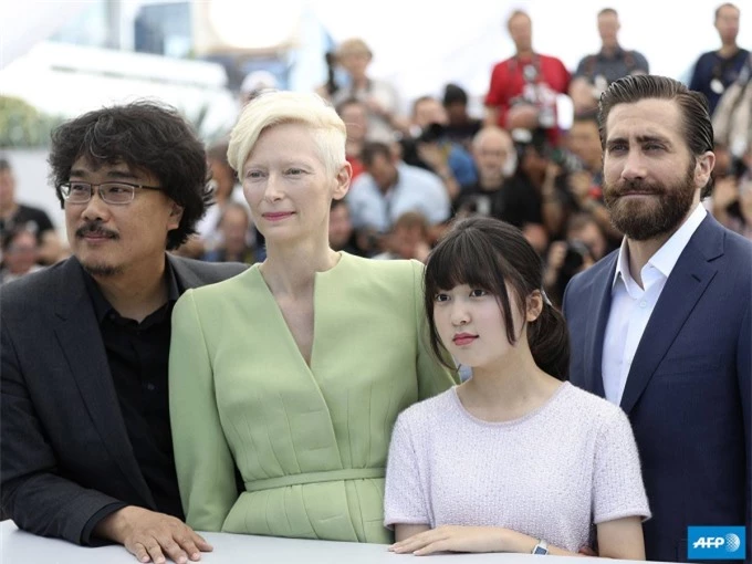 Bên cạnh đó, nữ diễn viên còn gây chú ý với màn xuất hiện tại Liên hoan phim Cannes cách đây 6 năm
