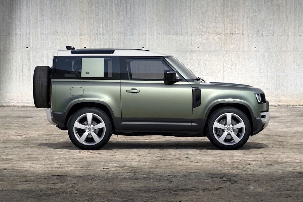 Bảng giá xe Land Rover tháng 10/2023