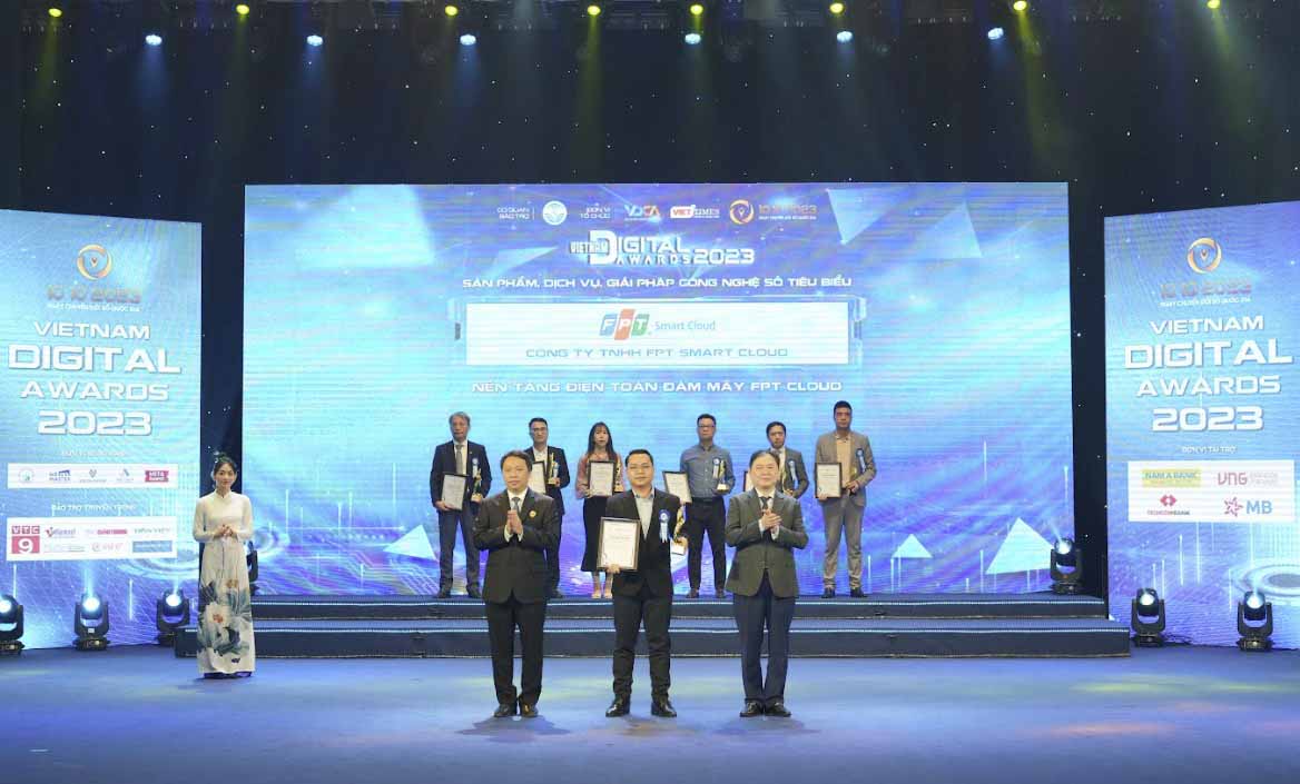 FPT đạt 6 giải thưởng chuyển đổi số