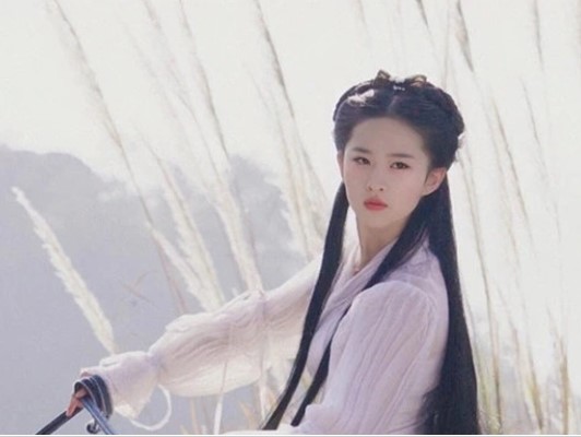 Hóa ra vai Tiểu Long Nữ vốn là của đệ nhất mỹ nhân cổ trang này: Diễn xuất ăn đứt Lưu Diệc Phi nhưng nhan sắc có sánh bằng?