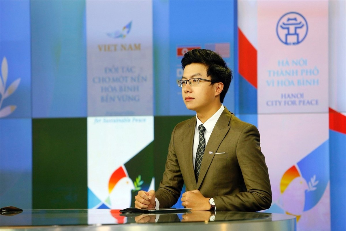 Tiết lộ về bộ đôi MC tài chính Hoàng Nam - Điệp Anh ảnh 7