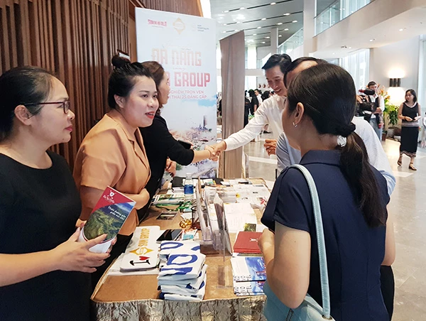 các doanh nghiệp du lịch Quảng Nam - Đà Nẵng - Thừa Thiên Huế bắt tay liên kết phát huy giá trị sự kiện, lễ hội 