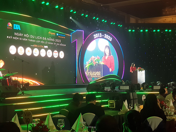 Nghiên cứu chính sách thu hút lượng lớn du khách đến Đà Nẵng