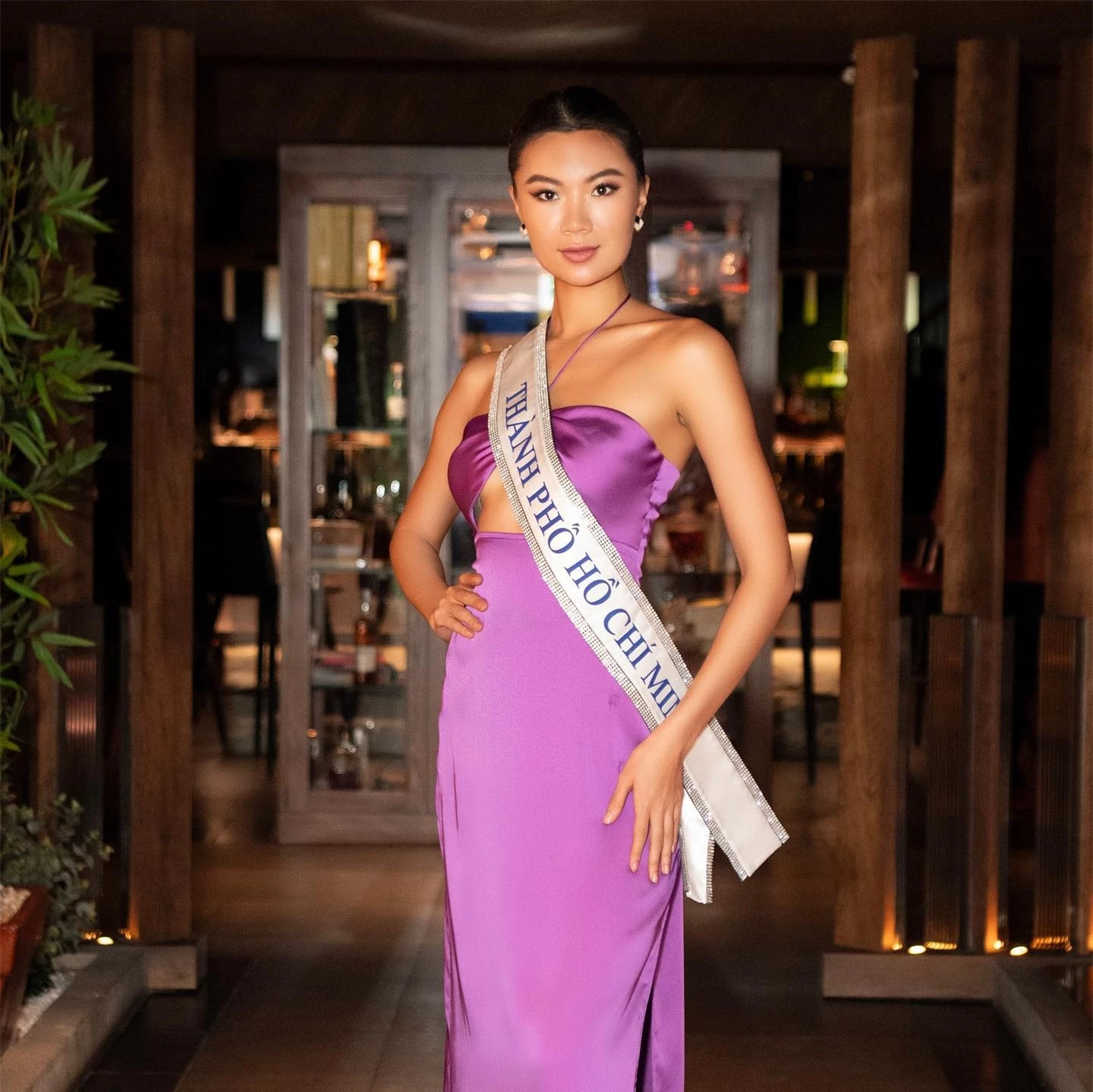 2 Á hậu Miss Universe Vietnam: Một người là cô bé chăn trâu trốn mẹ thi Hoa hậu, một người vừa vượt qua phẫu thuật khối u ở ngực